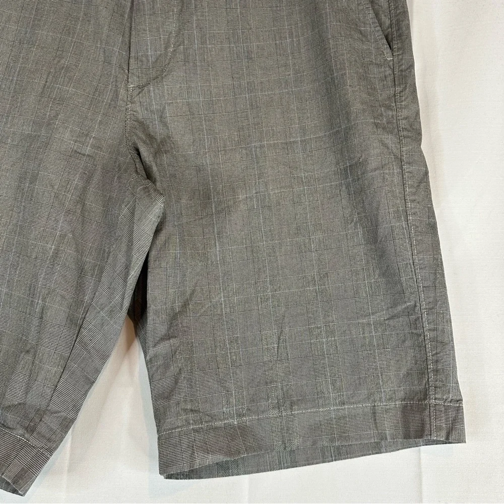 J CREW Men’s Size 36 Shorts Club Style Fit Plaid Pattern Flat Front